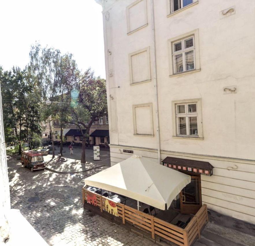 Apartments Near Rynok Square On Staroyevreyska And Fedorova Streets Leópolis Exterior foto